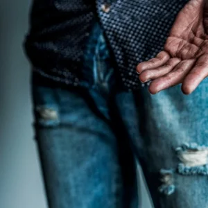 فقر پنهان چیست و چگونه می‌ توان آن را شناسایی کرد؟