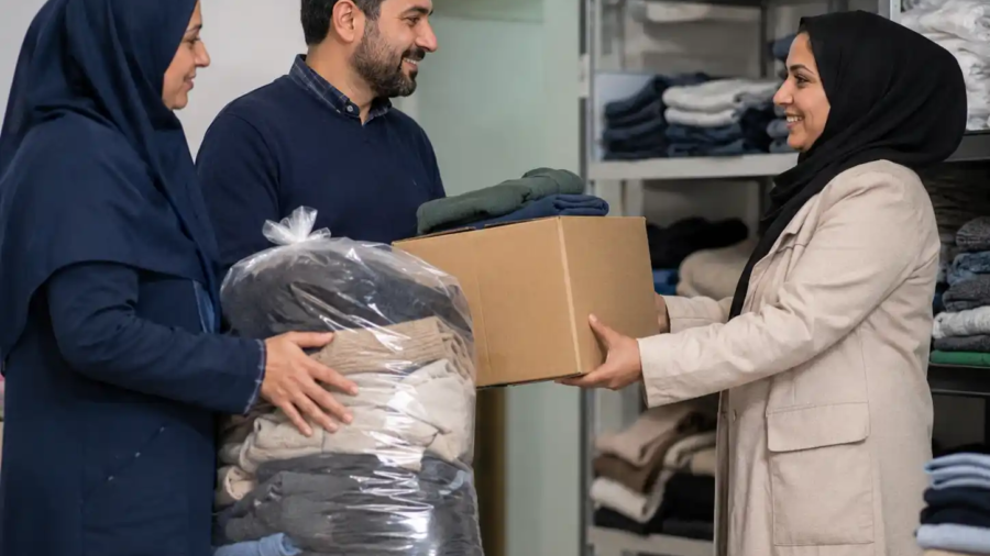 آیا اهدای لباس دست دوم صدقه محسوب می شود؟ راهنمای بخشش محترمانه لباس
